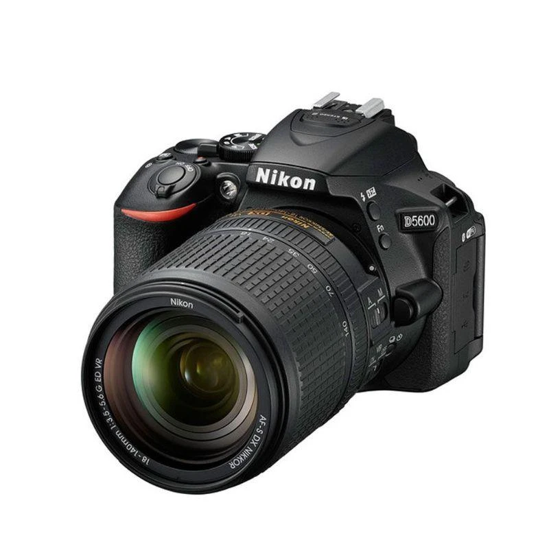 Camera Nikon D5600 kit 18-140mm 